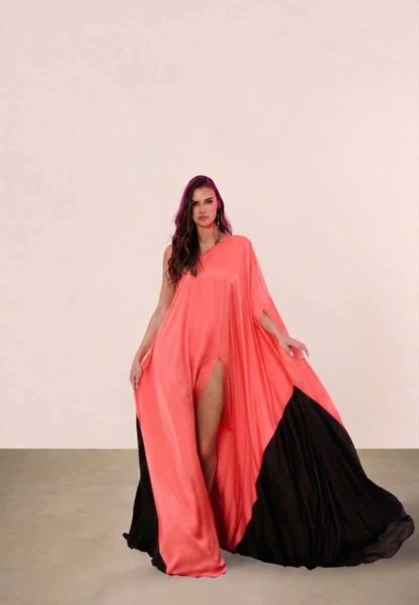 Somon coral Japon ipek elbise, akışkan kesimli Soul of Leila lüks resort wear kadın elbisesi