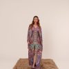 Royal Alhambra saf ipek desenli kaftan elbise ön görünüm yırtmaç detaylı