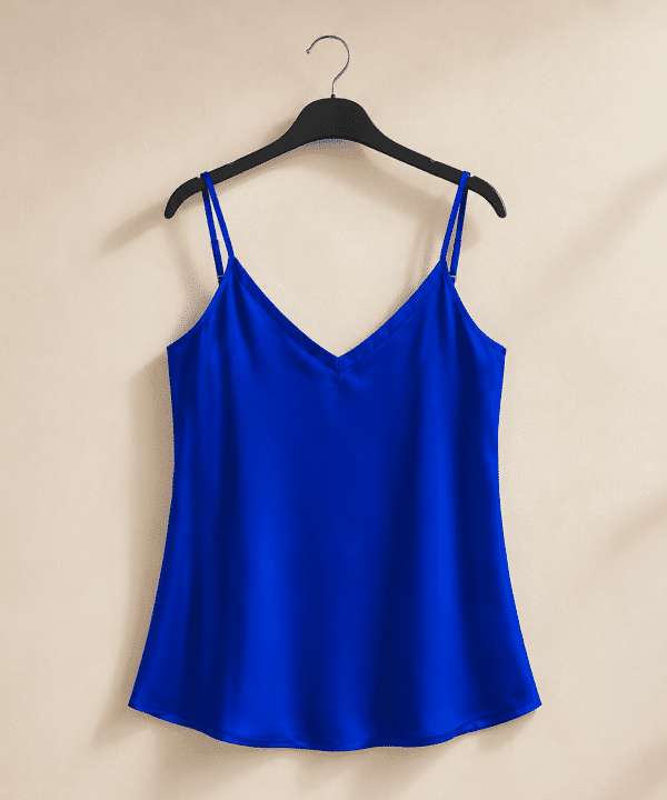 Leila Sapphire Silk Camisole Blouse askıda saks mavi ipek askılı bluz V yaka kadın üst ürün görseli